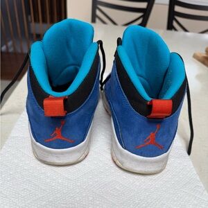 Air Jordan 10 Retro Tinker Sneakers in Blue and orange